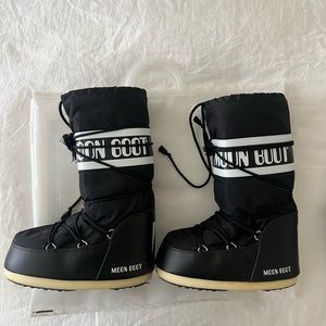 Moon boots ICON BLACK NYLON BOOTS Size 39/41